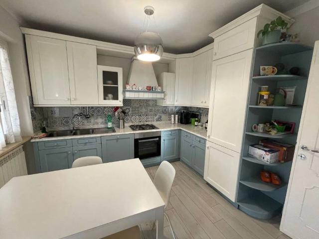 Villa Indipendente in vendita a Frasso, Seravezza