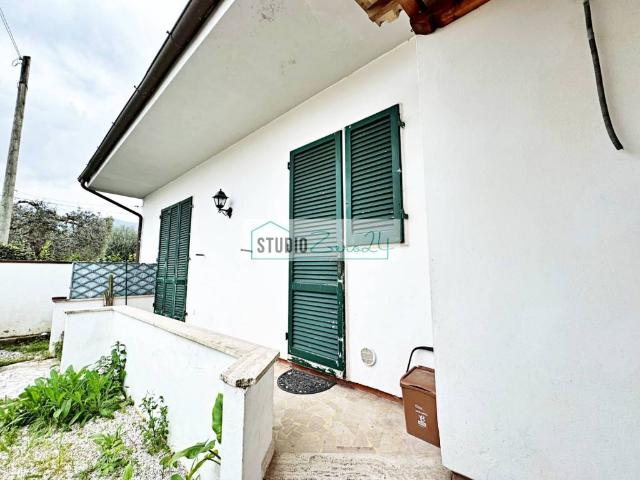 Villa Indipendente in vendita a Frasso, Seravezza