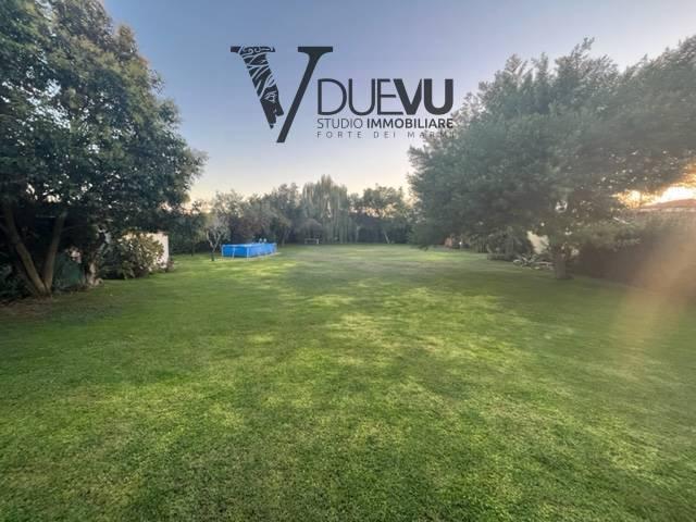 Villa Indipendente in vendita a Seravezza, Toscana
