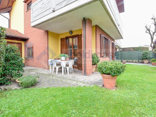 Villa Indipendente in vendita a Santa Valeria, Seregno