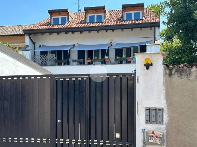 Villa Indipendente in vendita a Santa Valeria, Seregno