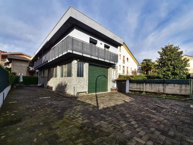 Villa Indipendente in vendita a San Rocco, Seregno