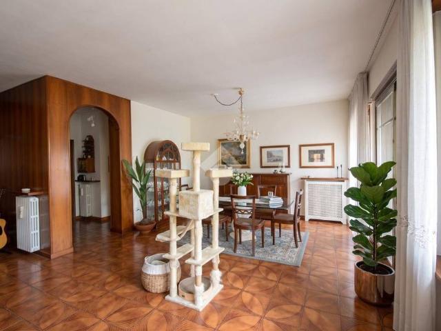 Villa Indipendente in vendita a San Rocco, Seregno