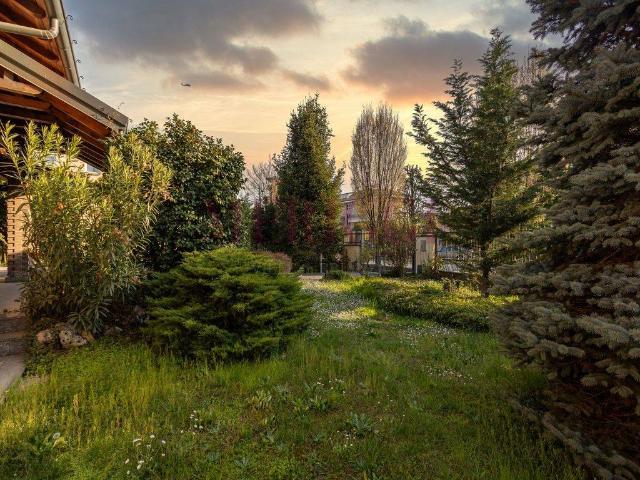 Villa Indipendente in vendita a Santa Valeria, Seregno