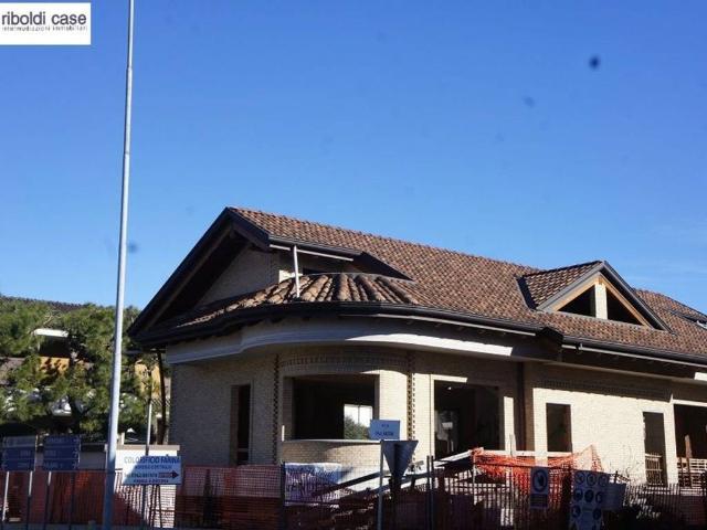 Villa Indipendente in vendita a Santa Valeria, Seregno