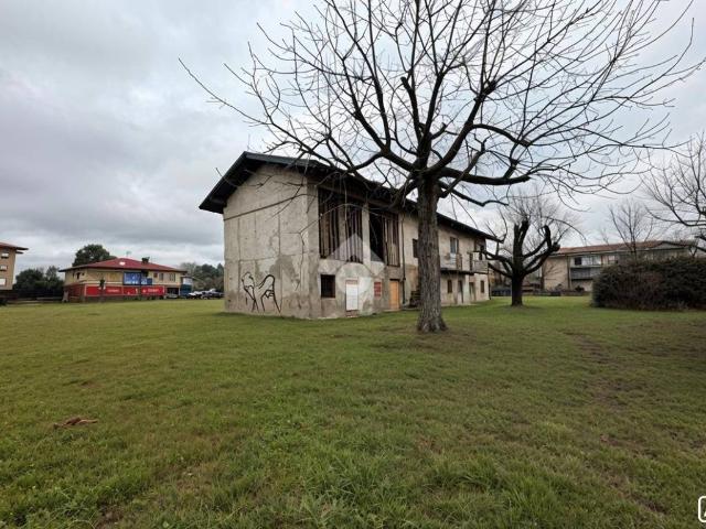 Villa Indipendente in vendita a San Carlo, Seregno