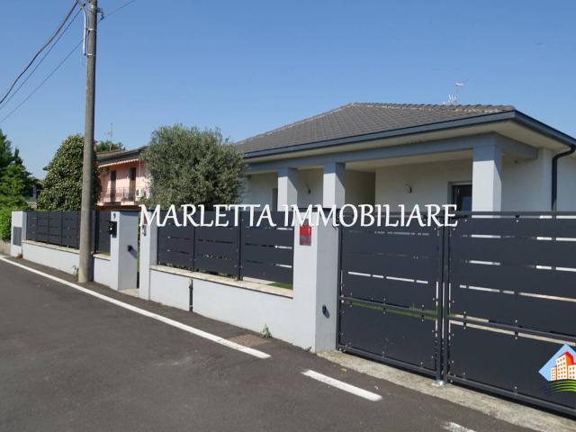Villa Indipendente in vendita a Sergnano, Lombardia