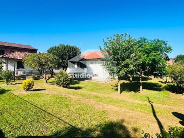 Villa Indipendente in vendita a Sergnano, Lombardia