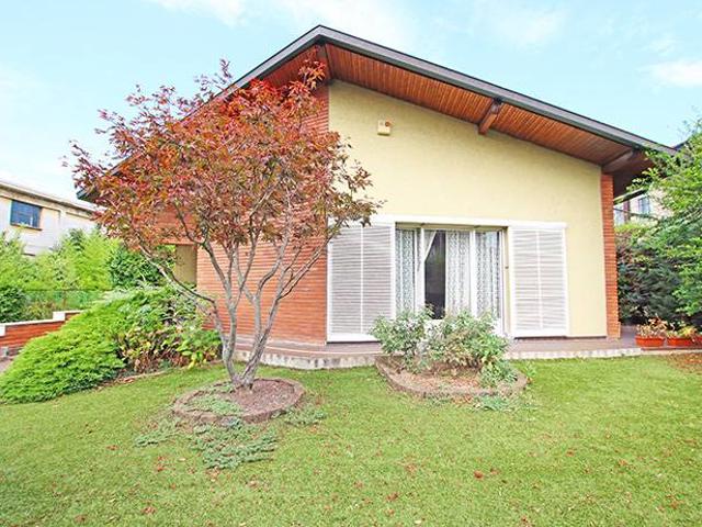 Villa Indipendente in vendita a Paderno, Seriate