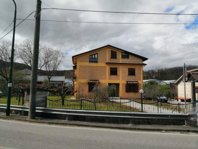 Villa Indipendente in vendita a Serino, Campania