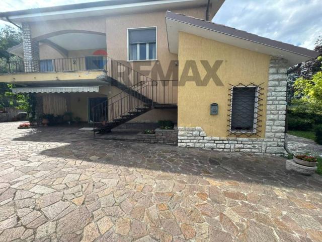 Villa Indipendente in vendita a Comunità montana della Valle Sabbia, Serle