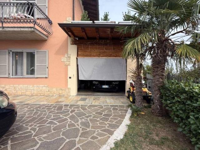 Villa Indipendente in vendita a Ronco, Serle