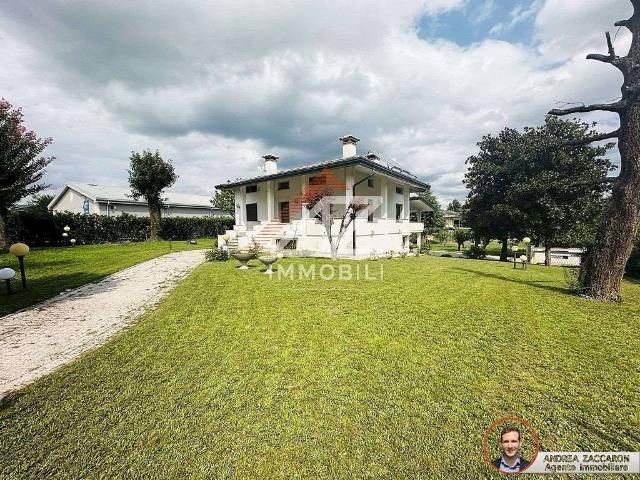 Villa Indipendente in vendita a Sernaglia Della Battaglia, Veneto