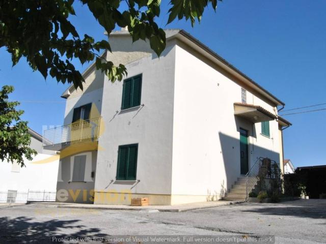 Villa Indipendente in vendita a Marche, Ancona