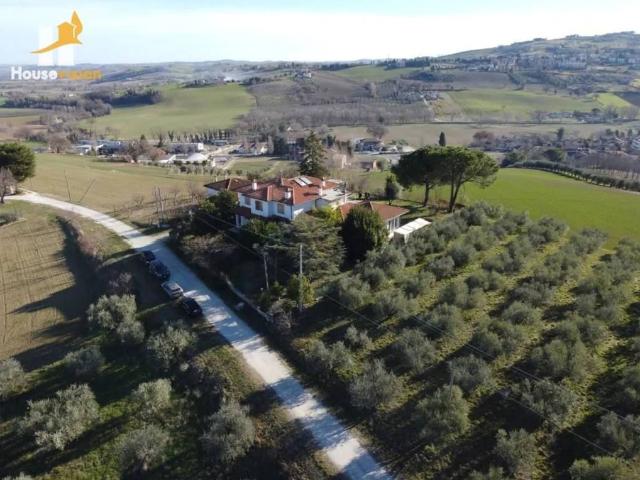 Villa Indipendente in vendita a Marche, Ancona