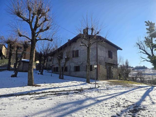Villa Indipendente in vendita a Unione dei comuni del Frignano, Serramazzoni