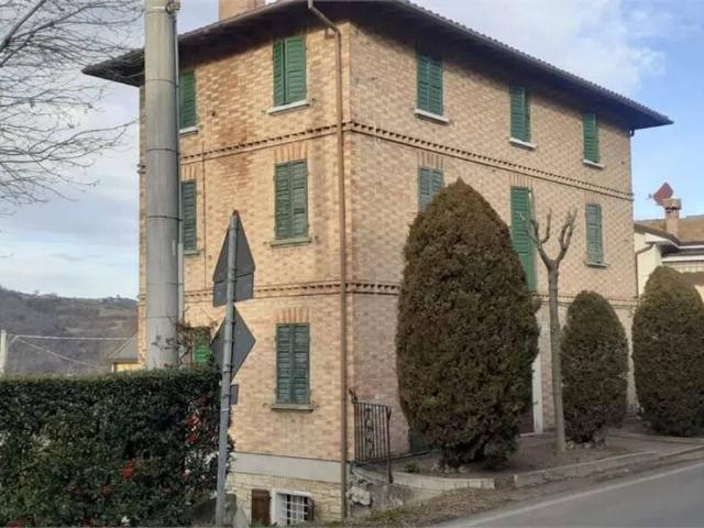 Villa Indipendente in vendita a Unione dei comuni del Frignano, Serramazzoni