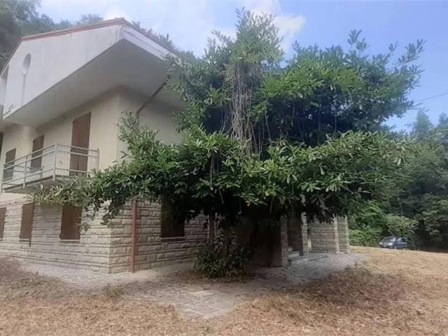 Villa Indipendente in vendita a Unione dei comuni del Frignano, Serramazzoni