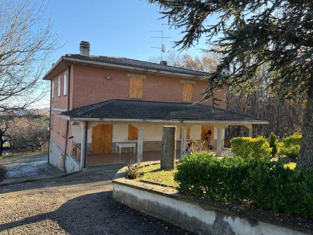 Villa Indipendente in vendita a Unione dei comuni del Frignano, Serramazzoni