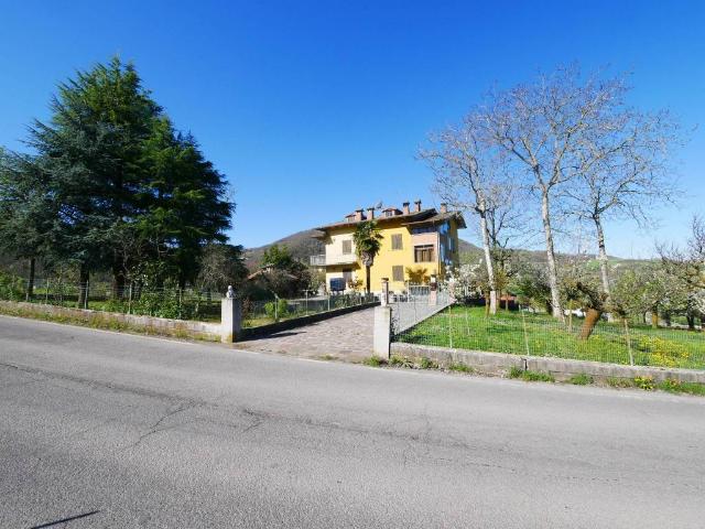 Villa Indipendente in vendita a Unione dei comuni del Frignano, Serramazzoni
