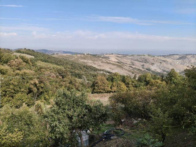 Villa Indipendente in vendita a Farneta di Riccò, Serramazzoni