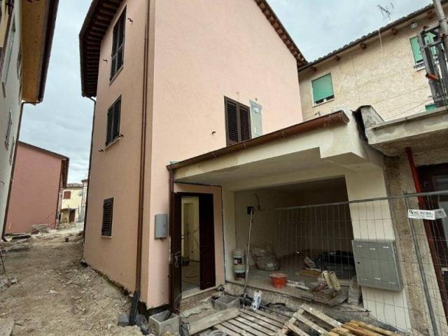 Villa Indipendente in vendita a Marche, Macerata