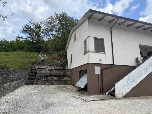 Villa Indipendente in vendita a Marche, Macerata