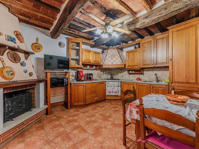 Villa Indipendente in vendita a Serravalle Pistoiese, Pistoia