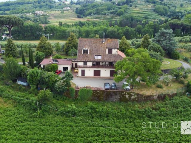 Villa Indipendente in vendita a Cantagrillo, Serravalle Pistoiese