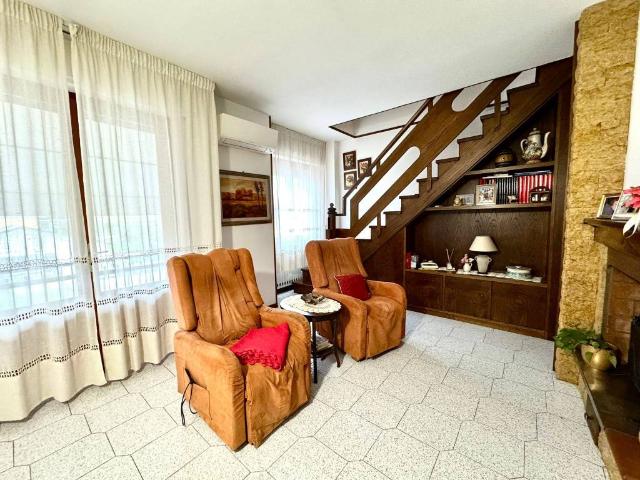 Villa Indipendente in vendita a Serravalle Pistoiese, Toscana