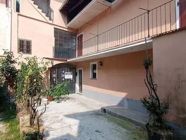 Villa Indipendente in vendita a Serravalle Sesia, Vercelli