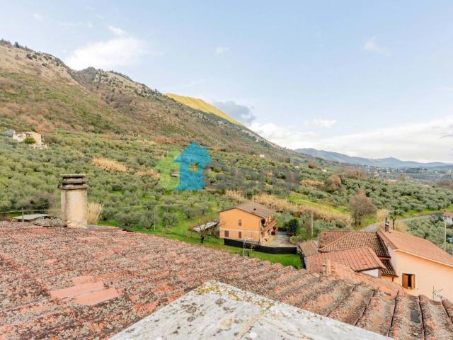 Villa Indipendente in vendita a Serrone, Lazio