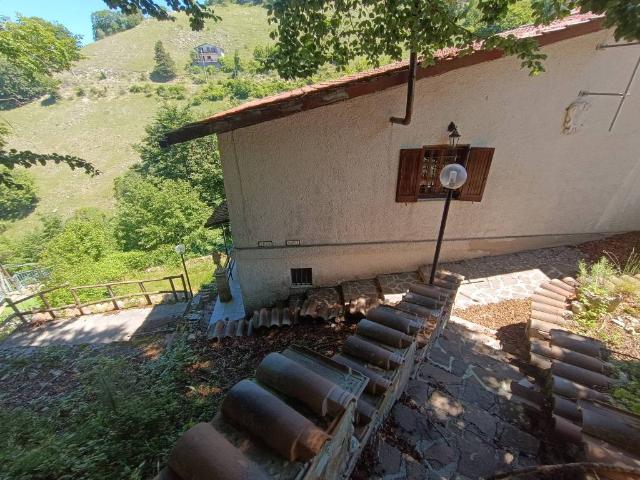 Villa Indipendente in vendita a Serrone, Lazio