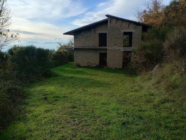 Villa Indipendente in vendita a Serrone, Lazio