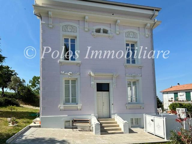 Villa Indipendente in vendita a Marche, Fermo