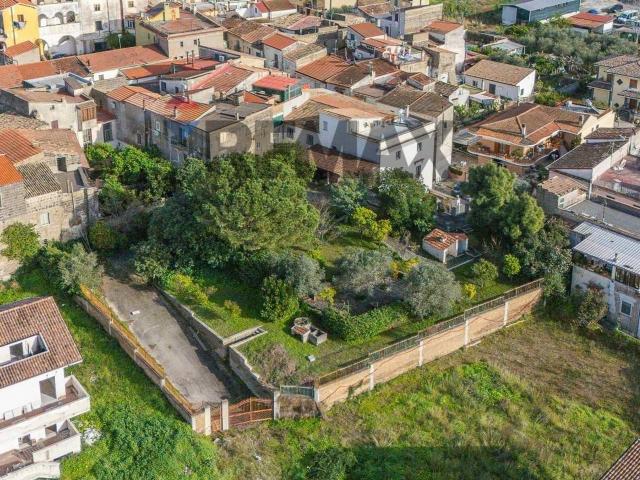 Villa Indipendente in vendita a Sessa Aurunca, Campania