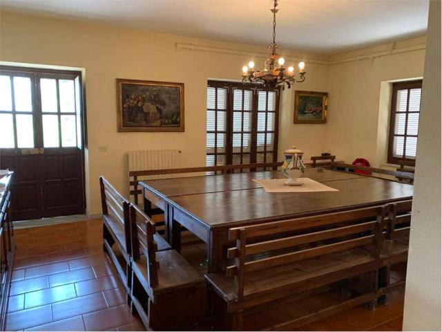 Villa Indipendente in vendita a Sessa Aurunca, Campania