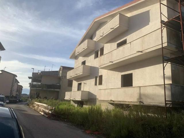 Villa Indipendente in vendita a Sessa Aurunca, Campania