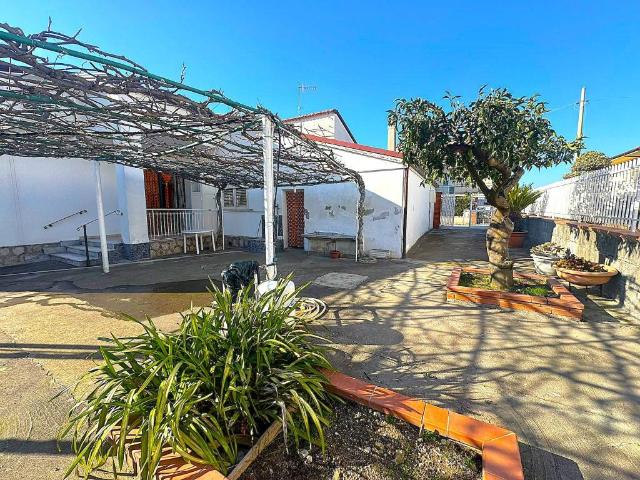 Villa Indipendente in vendita a Sessa Aurunca, Campania