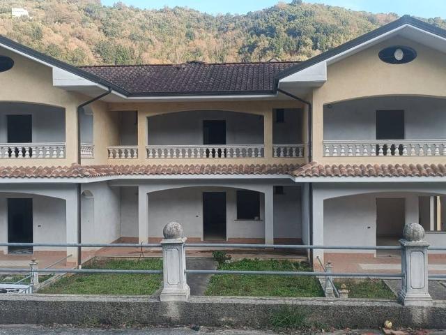 Villa Indipendente in vendita a Sessa Cilento, Campania