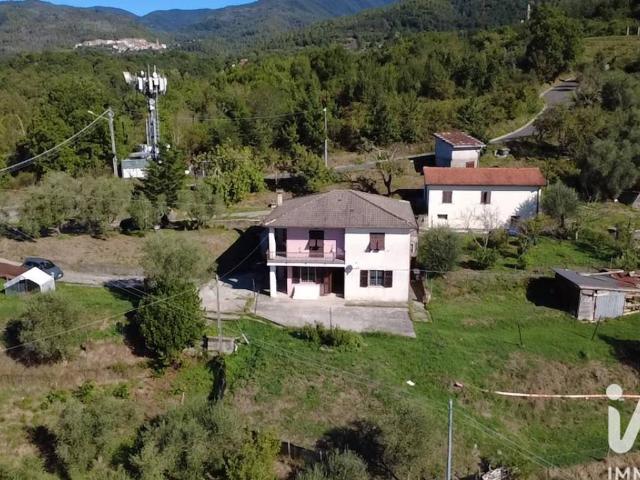 Villa Indipendente in vendita a Passo delle Piane, Sesta Godano