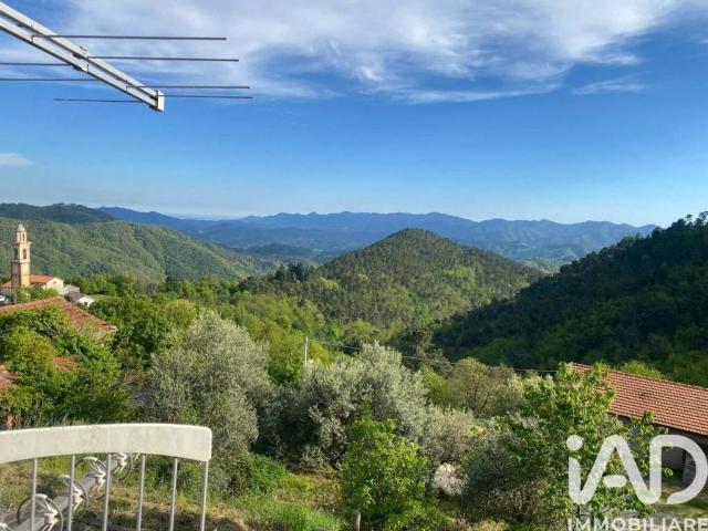 Villa Indipendente in vendita a Montale, Levanto