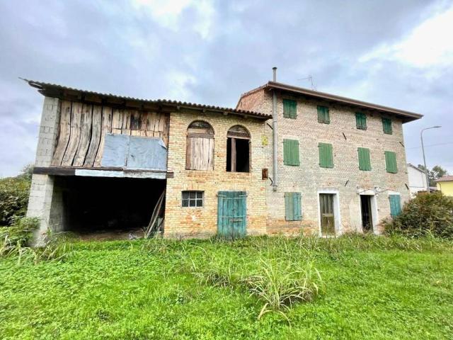 Villa Indipendente in vendita a Sesto Al Reghena, Friuli-Venezia Giulia