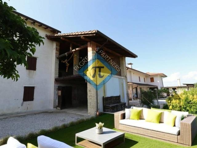 Villa Indipendente in vendita a Sesto Al Reghena, Friuli-Venezia Giulia
