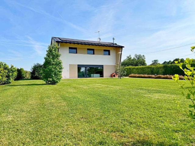 Villa Indipendente in vendita a Sesto Al Reghena, Friuli-Venezia Giulia