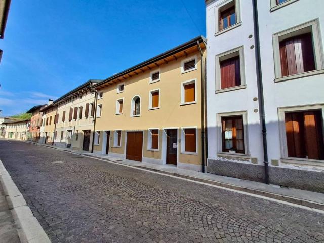 Villa Indipendente in vendita a Sesto Al Reghena, Friuli-Venezia Giulia