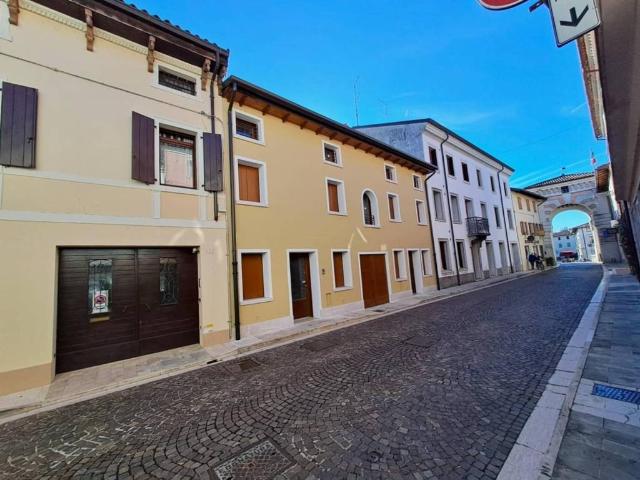 Villa Indipendente in vendita a Sesto Al Reghena, Friuli-Venezia Giulia
