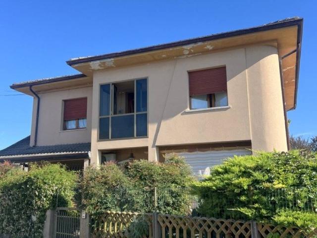 Villa Indipendente in vendita a Sesto Al Reghena, Friuli-Venezia Giulia