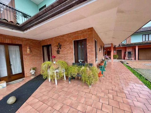 Villa Indipendente in vendita a Sesto Al Reghena, Friuli-Venezia Giulia