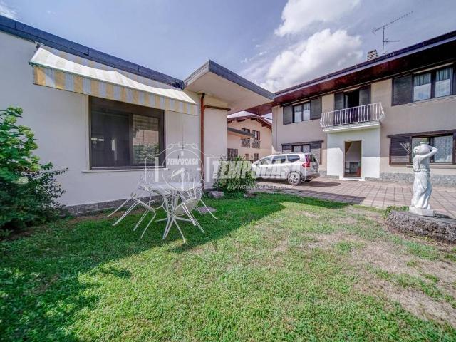 Villa Indipendente in vendita a San Giorgio, Sesto Calende